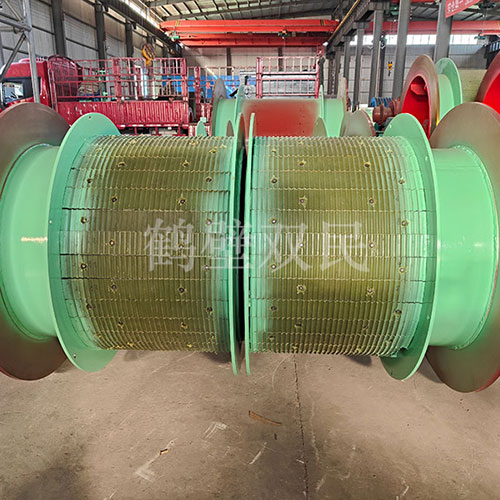 鑿井絞車廠家生產(chǎn)的2JTP-1.2×0.8P礦用提升絞車發(fā)貨！