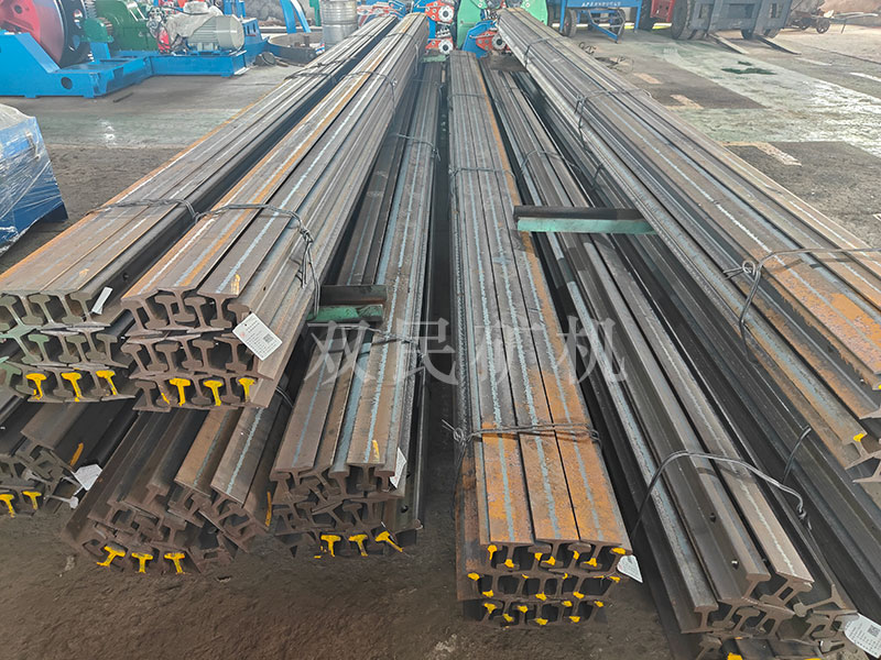 道軌、道夾板